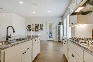 195 Autumn Wood Ln, Austin, TX 78737 - Photo 6