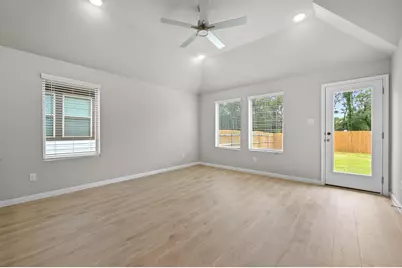 332 Bendecido Loop, Elgin, TX 78621 - Photo 12