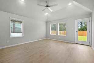 332 Bendecido Loop, Elgin, TX 78621 - Photo 12