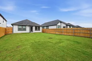 332 Bendecido Loop, Elgin, TX 78621 - Photo 28