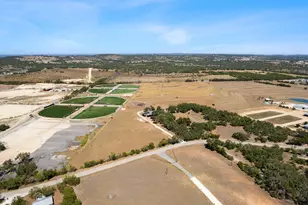 7394 Creek Rd, Dripping Springs, TX 78620 - Photo 34
