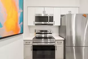 1213 Hollow Creek Dr, Austin, TX 78704 - Photo 8