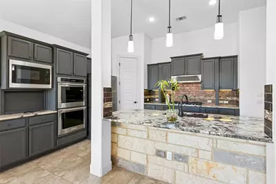 404 Highland Village Drive, Lakeway, TX 78738 - Photo 12