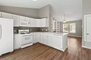 1411 Gracy Farms Ln, Austin, TX 78758 - Photo 4