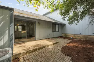 1411 Gracy Farms Ln, Austin, TX 78758 - Photo 22