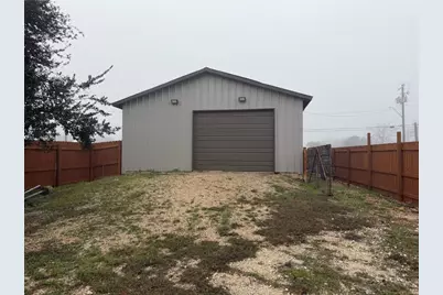 1541 E Pierce Street, Luling, TX 78648 - Photo 14