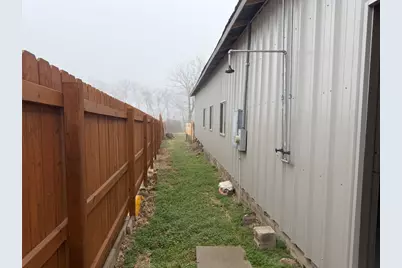 1541 E Pierce Street, Luling, TX 78648 - Photo 12