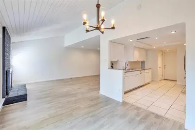 1701 Coronado Hills Drive #B, Austin, TX 78752 - Photo 10