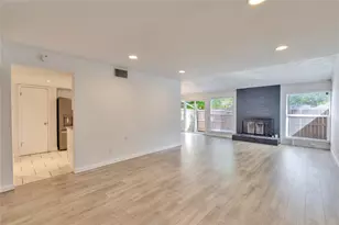 1701 Coronado Hills Dr, Austin, TX 78752 - Photo 4