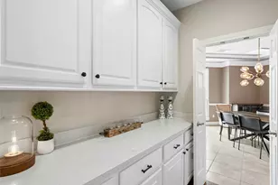 2 Heatherbloom Ln, The Hills, TX 78738 - Photo 16