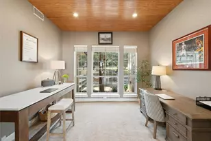 2 Heatherbloom Ln, The Hills, TX 78738 - Photo 6