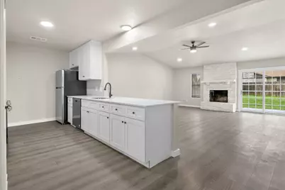 502 Pintail Lane, Taylor, TX 76574 - Photo 2