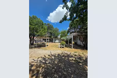 505 1/2 S Main Street S, Lampasas, TX 76550 - Photo 4