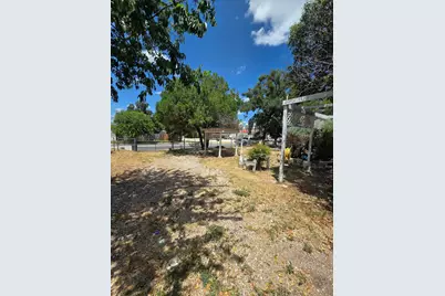 505 1/2 S Main Street S, Lampasas, TX 76550 - Photo 8