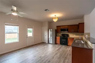 5000 Lexington Meadow Ln, Del Valle, TX 78617 - Photo 8