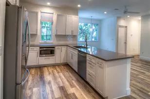 3111 Walling Dr, Austin, TX 78705 - Photo 8