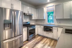3111 Walling Dr, Austin, TX 78705 - Photo 6