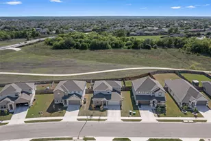 506 Windy Reed Rd, Hutto, TX 78634 - Photo 8
