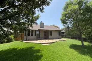322 Meadowside Dr, Hutto, TX 78634 - Photo 2