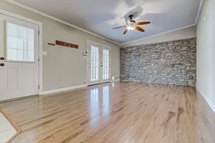 1410 Kamar Dr, Austin, TX 78757 - Photo 4