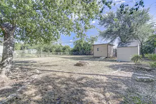 1410 Kamar Dr, Austin, TX 78757 - Photo 18