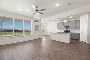 564 Gus Loop, Georgetown, TX 78626 - Photo 10