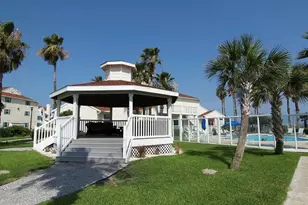 14721 Whitecap Blvd, Corpus Christi, TX 78418 - Photo 2