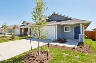 303 Trailside Ln, Bastrop, TX 78602 - Photo 24