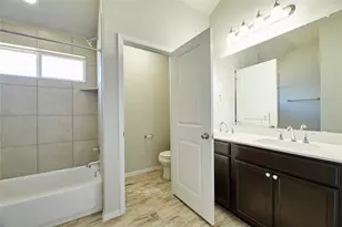 303 Trailside Ln, Bastrop, TX 78602 - Photo 14