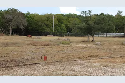 18001 Fm 150 W, Driftwood, TX 78619 - Photo 20