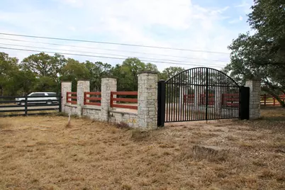 18001 Fm 150 W, Driftwood, TX 78619 - Photo 38