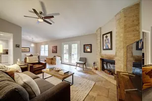 9518 Topridge Dr, Austin, TX 78750 - Photo 2