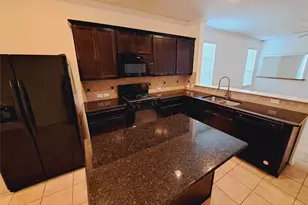 541 Moonwalker Trail, Buda, TX 78610 - Photo 14