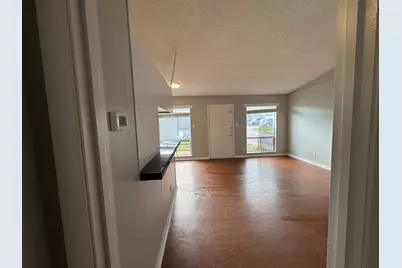 608 W 51st Street #104, Austin, TX 78751 - Photo 12