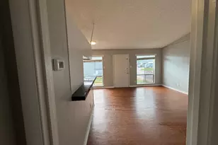 608 W 51st St, Austin, TX 78751 - Photo 12
