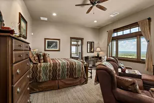 115 Trophy Oak Pt, Fredericksburg, TX 78624 - Photo 18