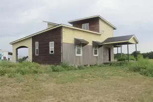 353 Littig Rd, Elgin, TX 78621 - Photo 14