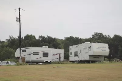 353 Littig Road, Elgin, TX 78621 - Photo 22