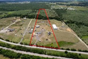 353 Littig Rd, Elgin, TX 78621 - Photo 2