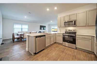 305 Elm Creek Drive, Hutto, TX 78634 - Photo 10