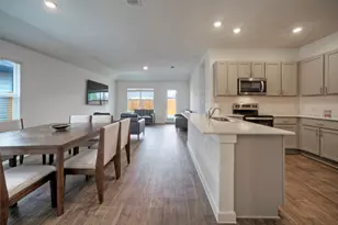 305 Elm Crk Dr, Hutto, TX 78634 - Photo 8