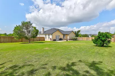 201 Christine Lane, Liberty Hill, TX 78642 - Photo 4