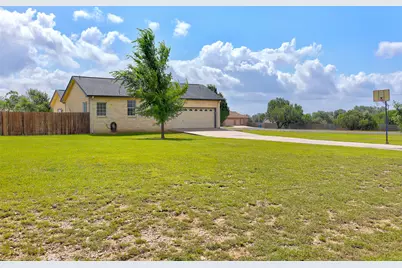 201 Christine Lane, Liberty Hill, TX 78642 - Photo 10