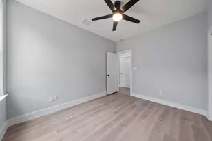 106 Halawa Ct, Bastrop, TX 78602 - Photo 32