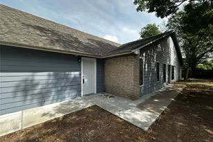 8809 Cainwood Ln, Austin, TX 78729 - Photo 6