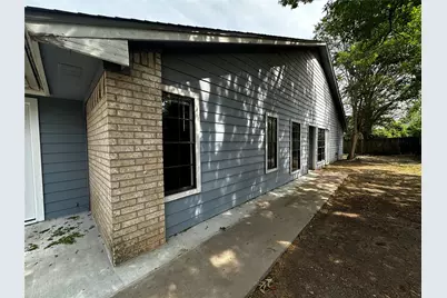 8809 Cainwood Lane, Austin, TX 78729 - Photo 8