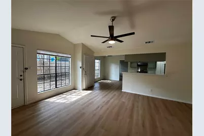 8809 Cainwood Lane, Austin, TX 78729 - Photo 12
