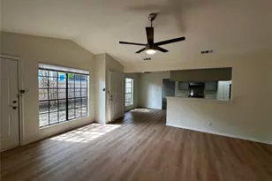 8809 Cainwood Ln, Austin, TX 78729 - Photo 12