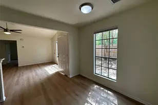 8809 Cainwood Ln, Austin, TX 78729 - Photo 14