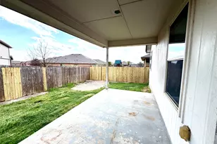 500 Obsidian Ln, Jarrell, TX 76537 - Photo 34
